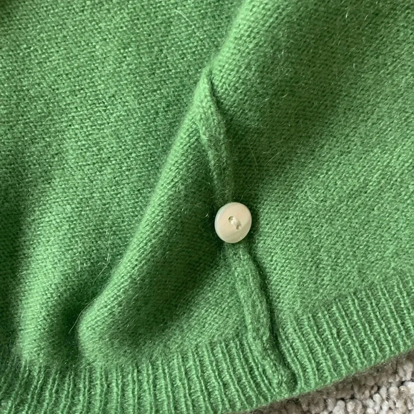 Lord and Taylor Two Ply 100% Cashmere Cardigan- Green - Picture 5 of 6